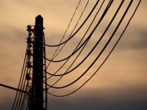 СМИ узнали, кто будет платить за гуманитарные поставки электричества из России в ЛНР