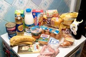 Нуждающимся россиянам выделят по 10 тысяч рублей на еду в год