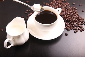 Кофе по утрам опасен для здоровья, считают ученые