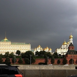 На Москву надвигается очередной сильный ливень с градом