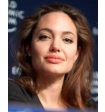 Анджелину Джоли обвинили в жестокости к детям