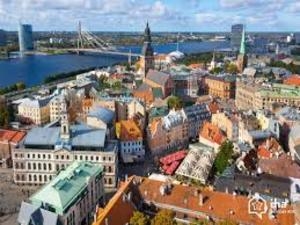 Латвия изменит процедуру выдачи виз россиянам