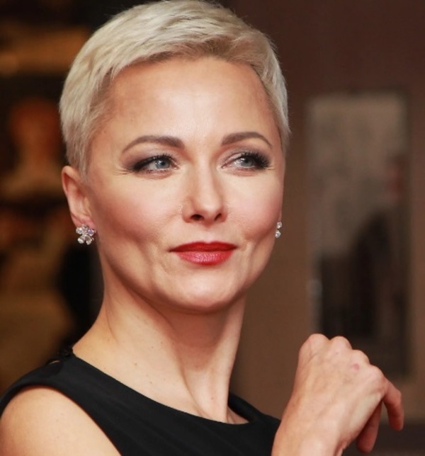 Актриса Дарья Повереннова показала, как ей выглядит после подтяжки лица