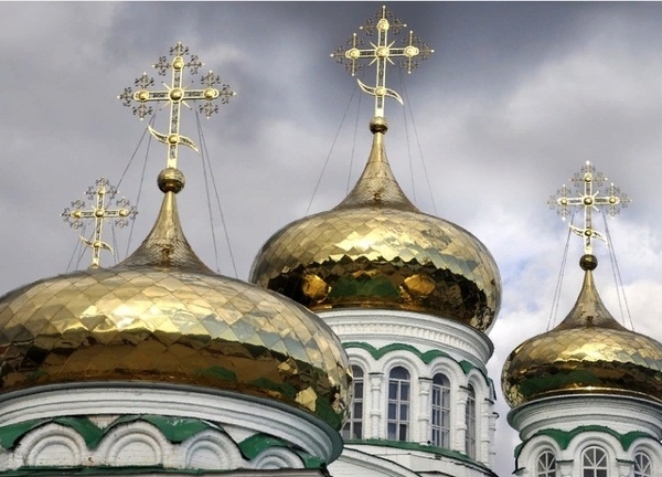 РПЦ лишила сана сразу двух священников - протодиакона Кураева и епископа Флавиана