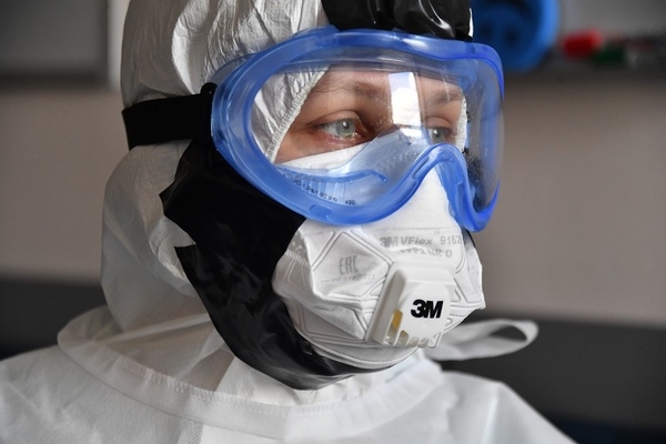 Коронавирус стал причиной почти трети избыточных смертей в России в 2020 году