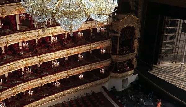 Большой театр отменил ряд показов спектаклей Серебренникова и Кулябина