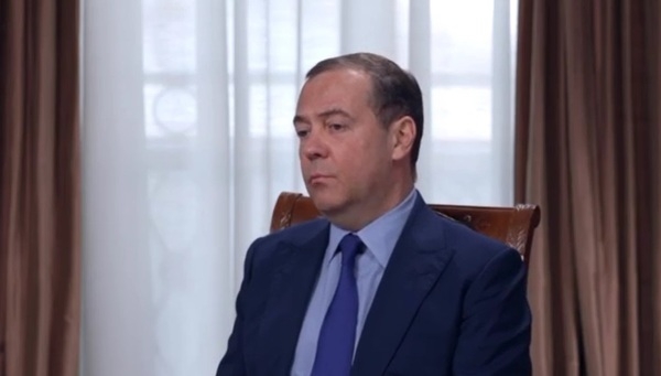 Дмитрий Медведев назвал цель СВО - остановить 
