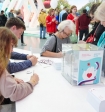 Подмосковные волонтеры написали 300 писем участникам СВО на выставке-форуме «Россия»