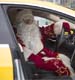 За рулем Яндекс.Такси – Деды Морозы с лицензией