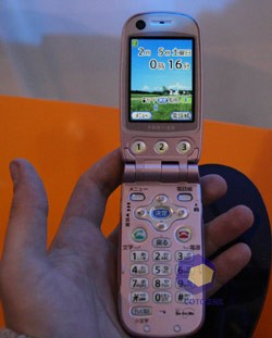 Foma F888i на выставке Symbian Expo 2005